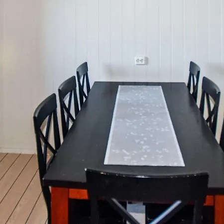 Holiday home One-bedroom Holiday In Brekstad Lysesund